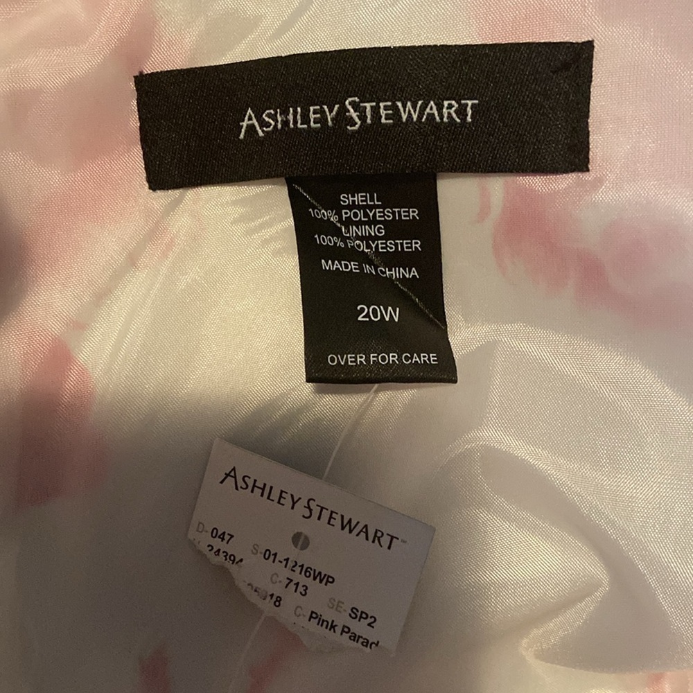 Ashley Stewart Pink and White Floral Women's Sleeveless Top Plus Size 20W - Picture 4 of 4